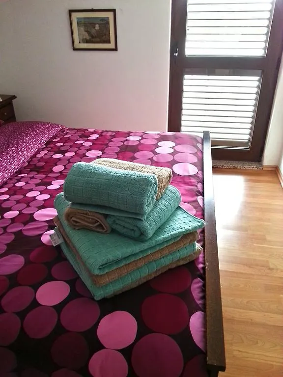 Villa Lara Karojba Holiday home